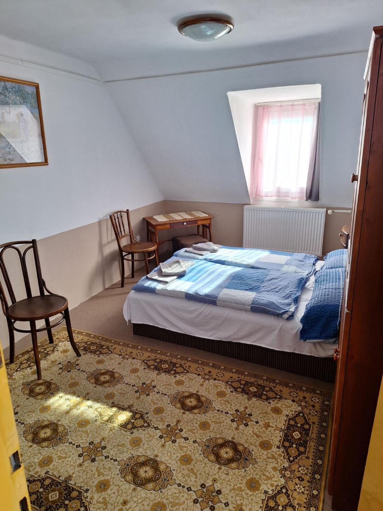Bed and Breakfast Fenyo Panzio Mezőkövesd Esterno foto