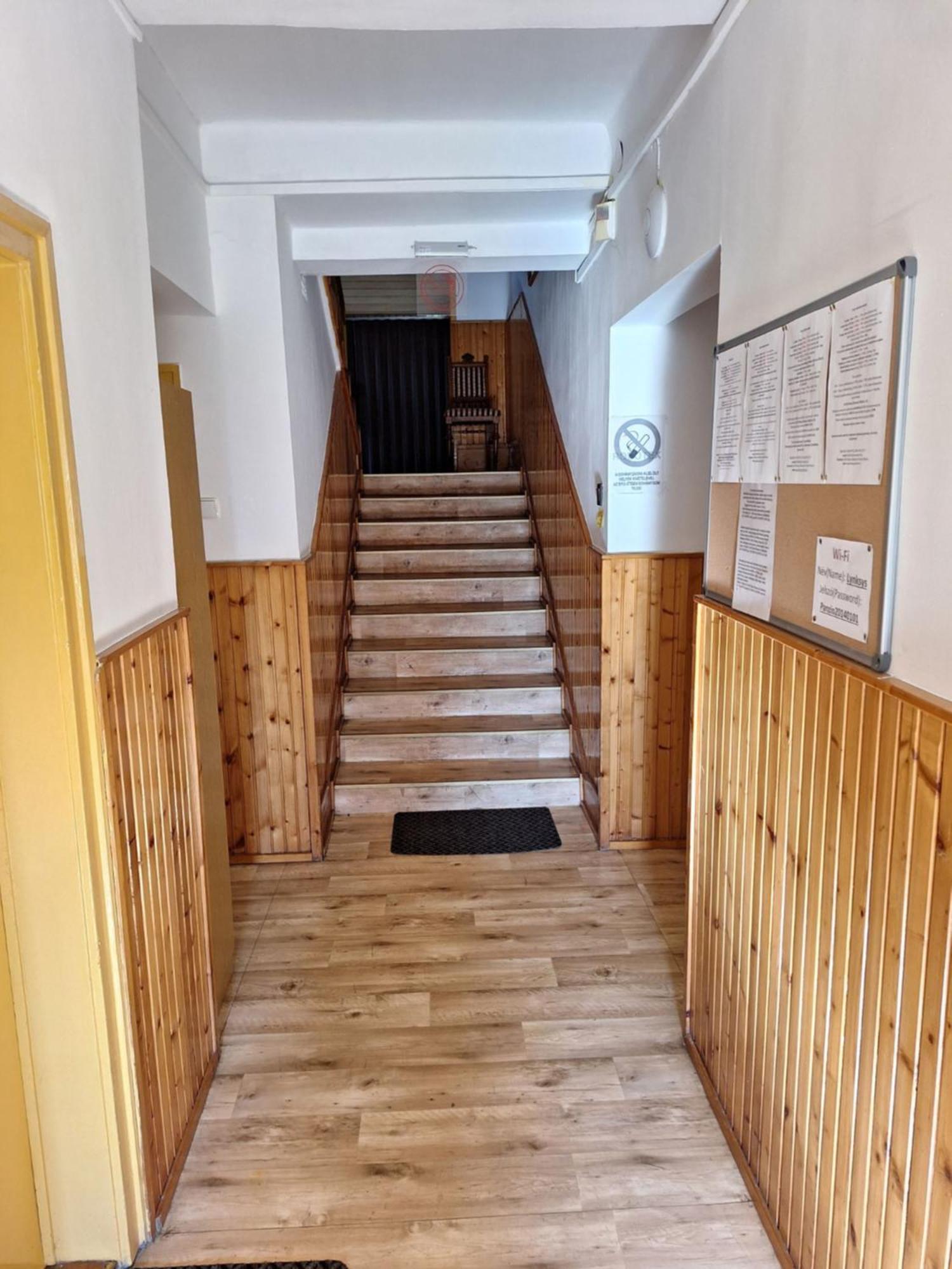 Bed and Breakfast Fenyo Panzio Mezőkövesd Esterno foto